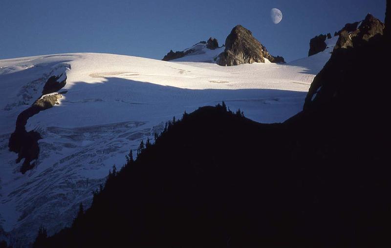 Old Guard Mtn Moonrise Aug-1986.jpg